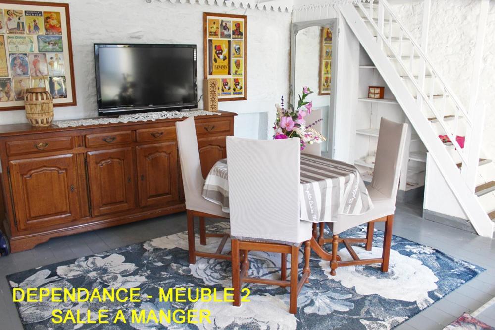 Bed and Breakfast Chez Martine Et Bernard Saint-Vincent-Sterlanges Exterior foto